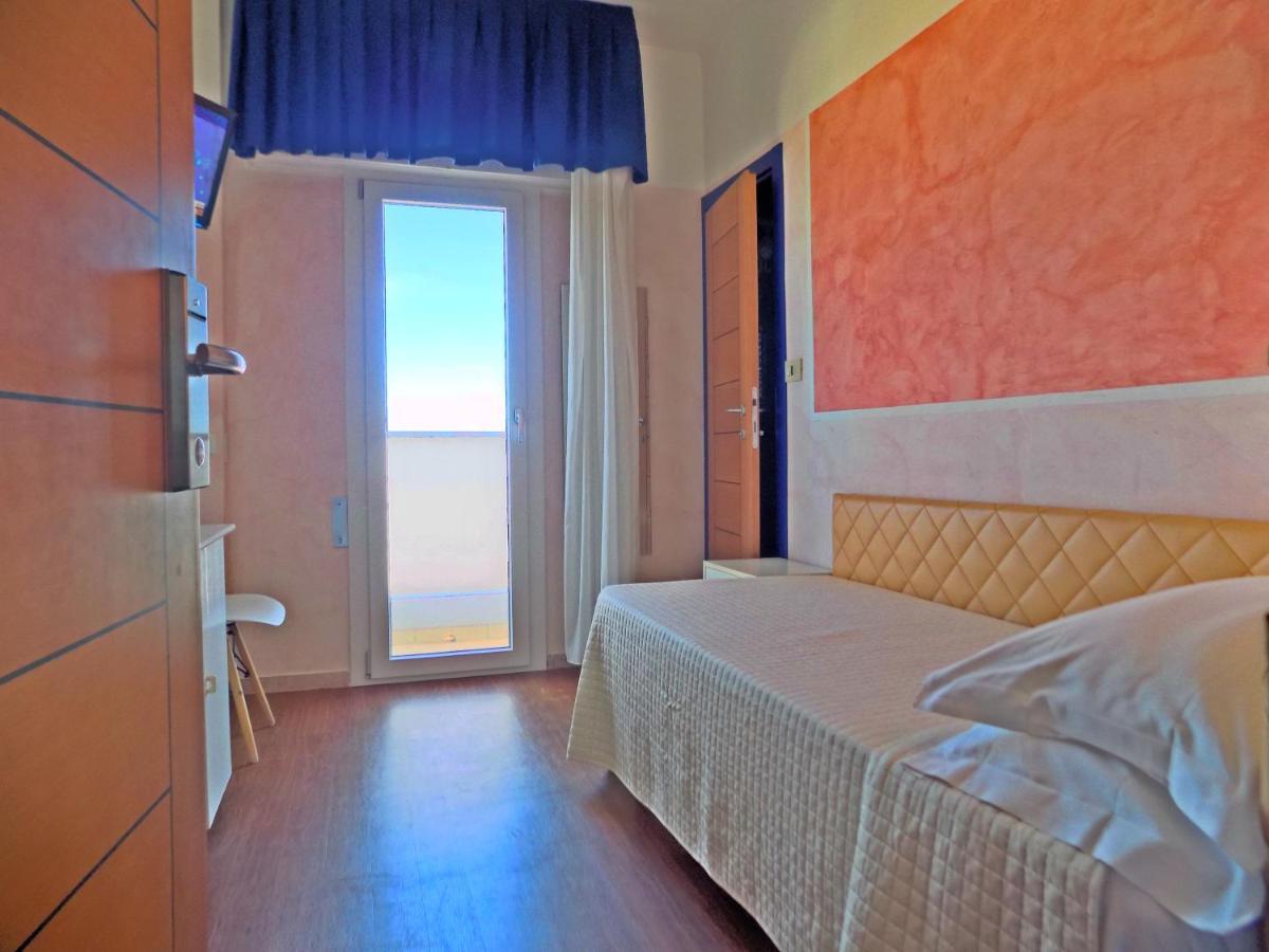 Hotel Diplomatic Ричоне Екстериор снимка