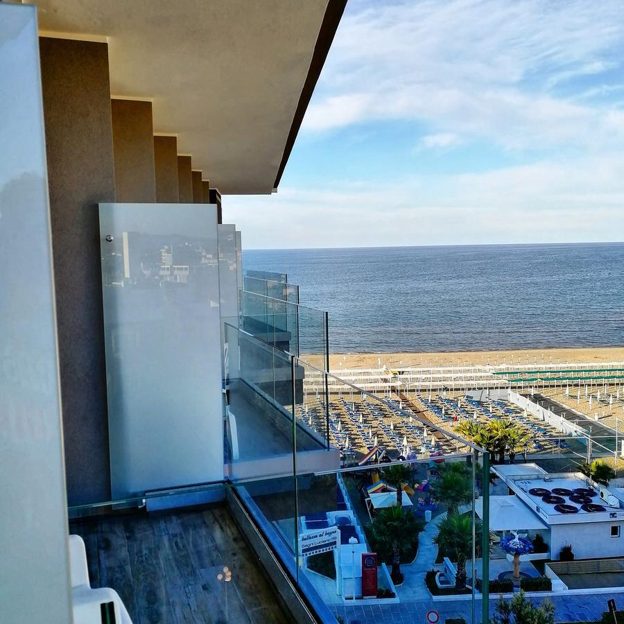 Hotel Diplomatic Ричоне Екстериор снимка
