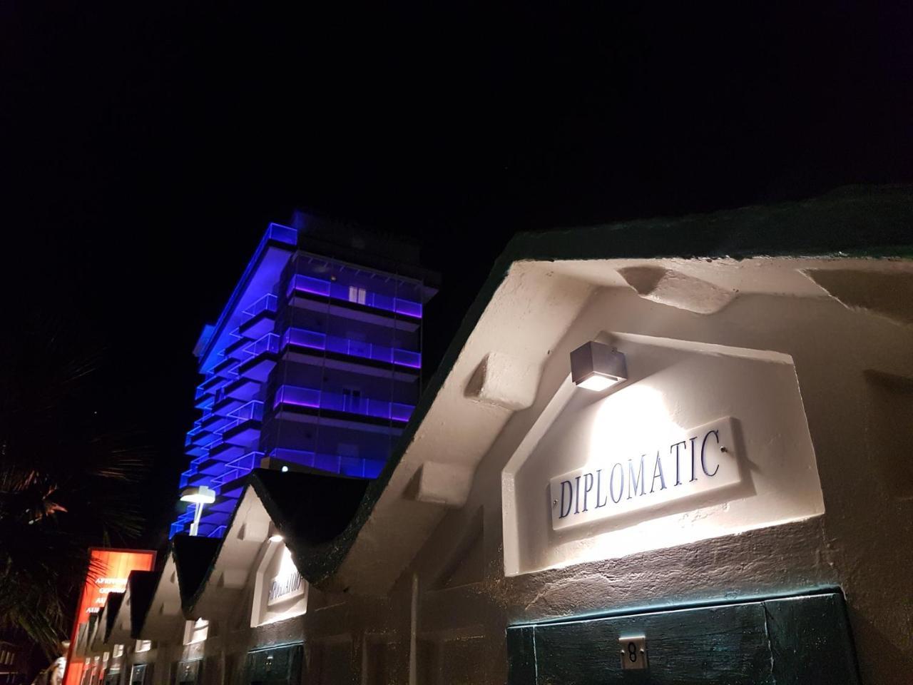 Hotel Diplomatic Ричоне Екстериор снимка