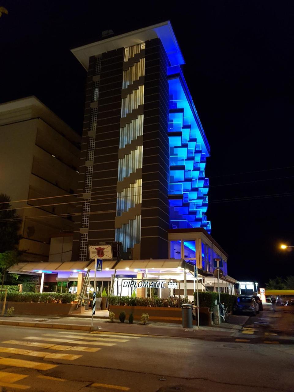 Hotel Diplomatic Ричоне Екстериор снимка